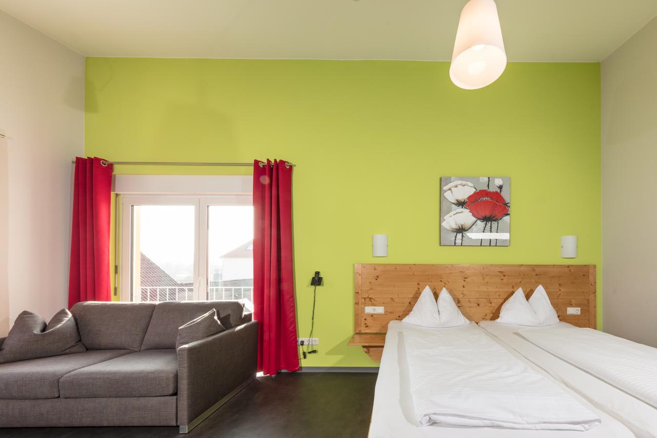 Hotel Demling Randersacker Exteriör bild