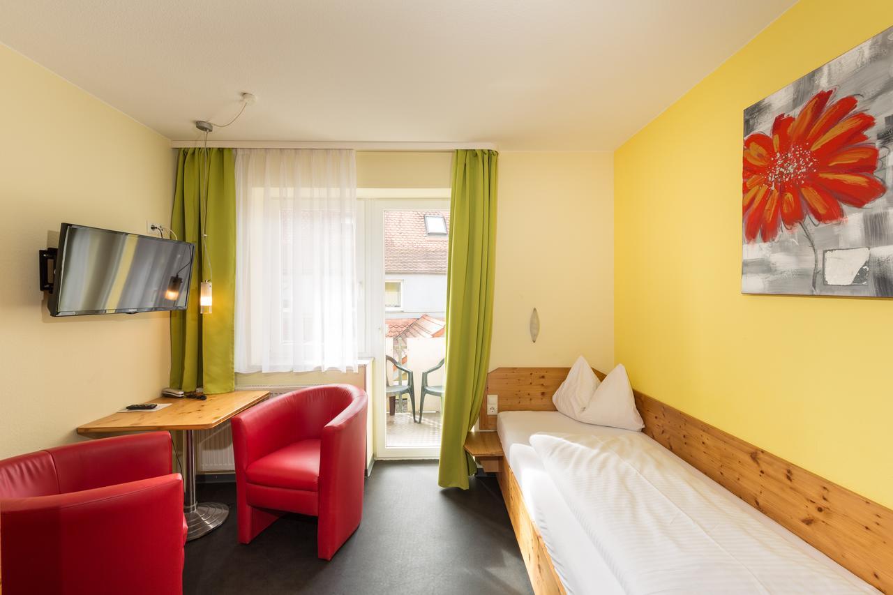 Hotel Demling Randersacker Exteriör bild